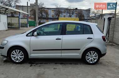 Хэтчбек Volkswagen Golf Plus 2005 в 