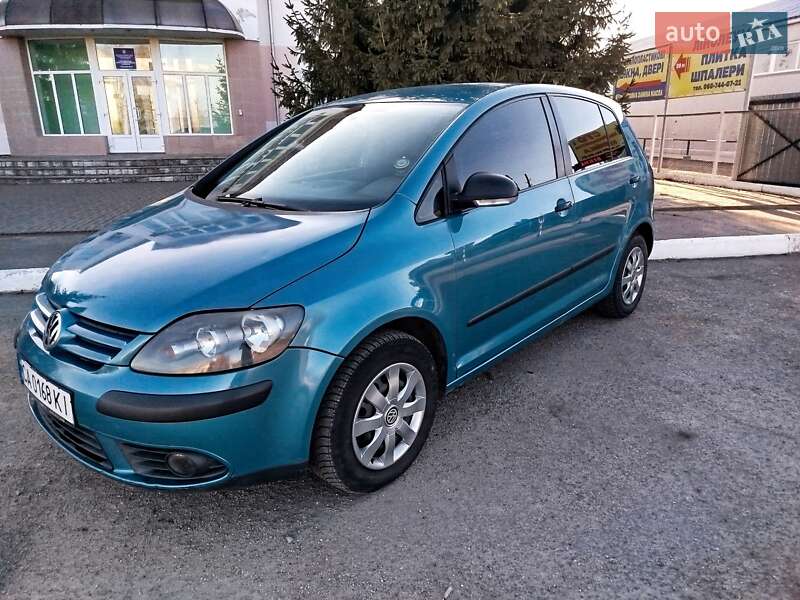 Хэтчбек Volkswagen Golf Plus 2006 в Корсуне-Шевченковском