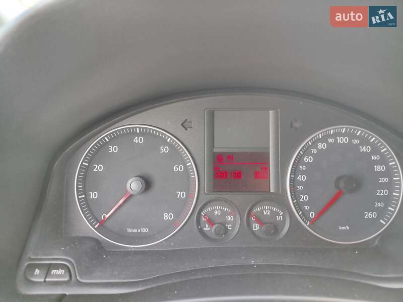 Хэтчбек Volkswagen Golf Plus 2006 в Корсуне-Шевченковском