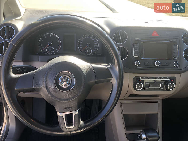 Хетчбек Volkswagen Golf Plus 2009 в Коростені