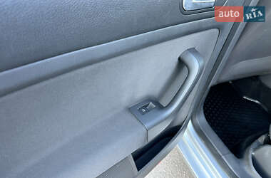 Хетчбек Volkswagen Golf Plus 2007 в 