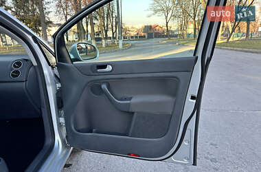 Хетчбек Volkswagen Golf Plus 2007 в 