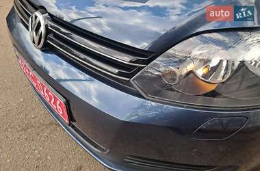 Хэтчбек Volkswagen Golf Plus 2010 в 