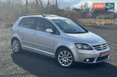 Хетчбек Volkswagen Golf Plus 2008 в 