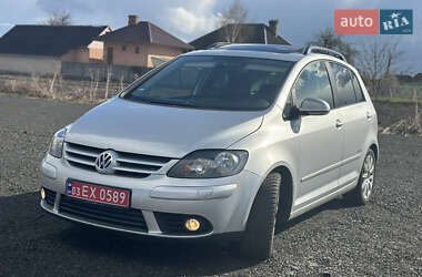 Хетчбек Volkswagen Golf Plus 2008 в 