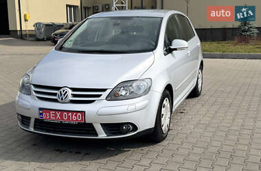 Хэтчбек Volkswagen Golf Plus 2005 в 