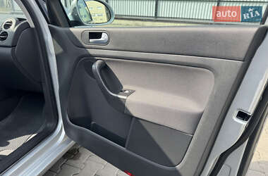Хэтчбек Volkswagen Golf Plus 2005 в 