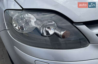 Хэтчбек Volkswagen Golf Plus 2005 в 