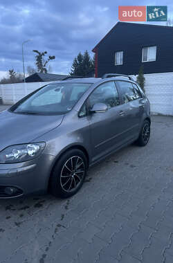 Хетчбек Volkswagen Golf Plus 2008 в 