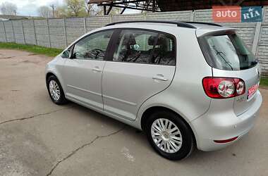 Хэтчбек Volkswagen Golf Plus 2009 в 
