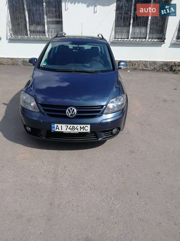 Хэтчбек Volkswagen Golf Plus 2008 в Фастове