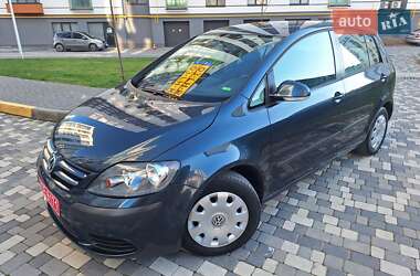 Хетчбек Volkswagen Golf Plus 2005 в 