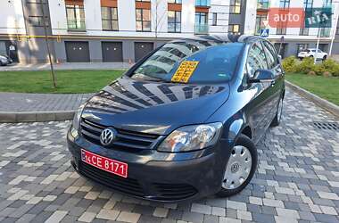 Хетчбек Volkswagen Golf Plus 2005 в 