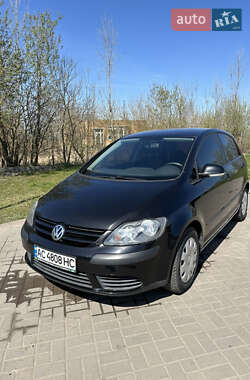 Хэтчбек Volkswagen Golf Plus 2006 в 