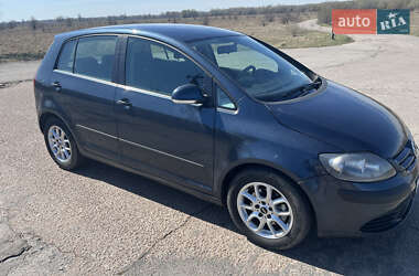 Хэтчбек Volkswagen Golf Plus 2005 в 