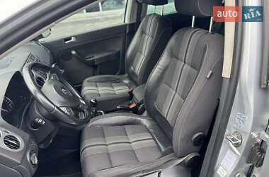 Хэтчбек Volkswagen Golf Plus 2012 в 