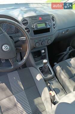 Хэтчбек Volkswagen Golf Plus 2008 в 