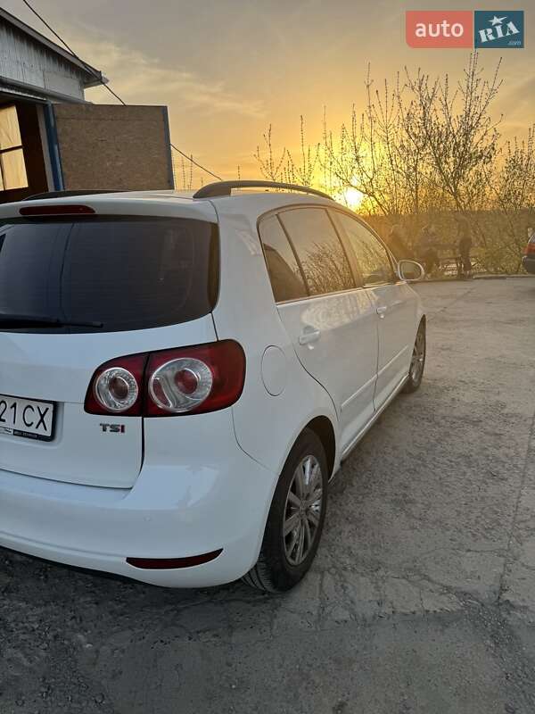 Хетчбек Volkswagen Golf Plus 2012 в Городку