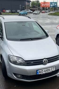 Хетчбек Volkswagen Golf Plus 2010 в 