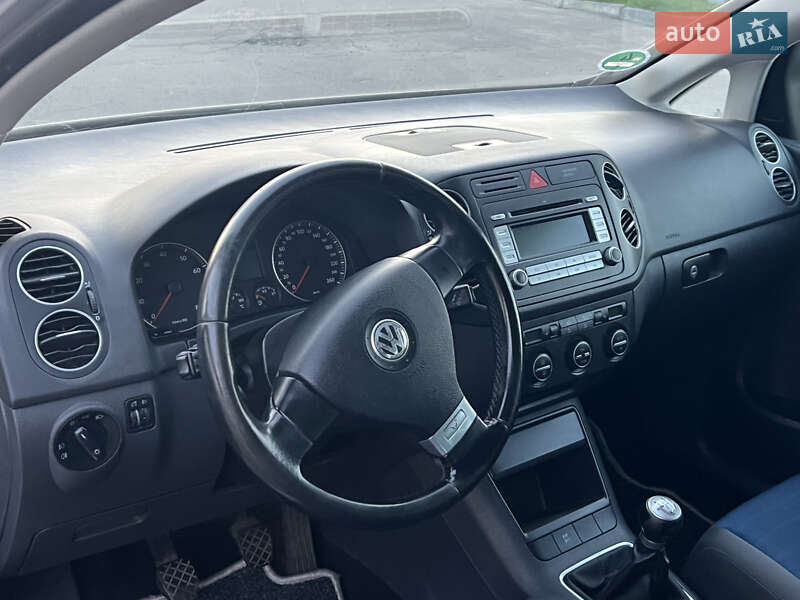 Хэтчбек Volkswagen Golf Plus 2008 в Лубнах