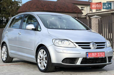 Хетчбек Volkswagen Golf Plus 2008 в 