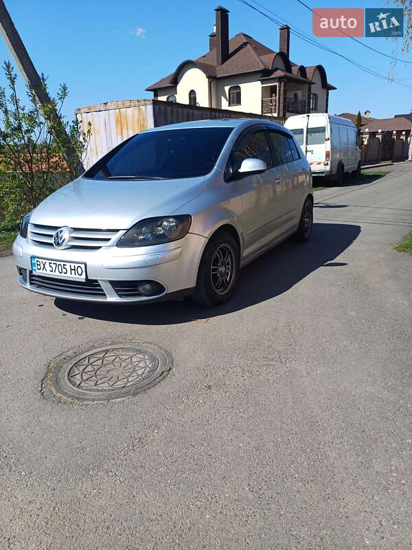 Хетчбек Volkswagen Golf Plus 2005 в Хмельницькому