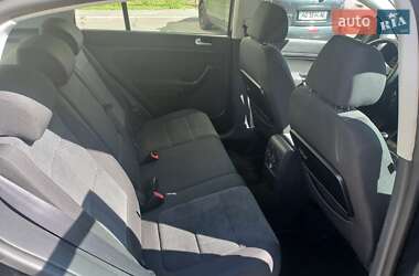 Хетчбек Volkswagen Golf Plus 2009 в 