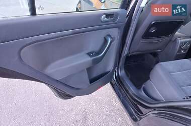 Хетчбек Volkswagen Golf Plus 2009 в 