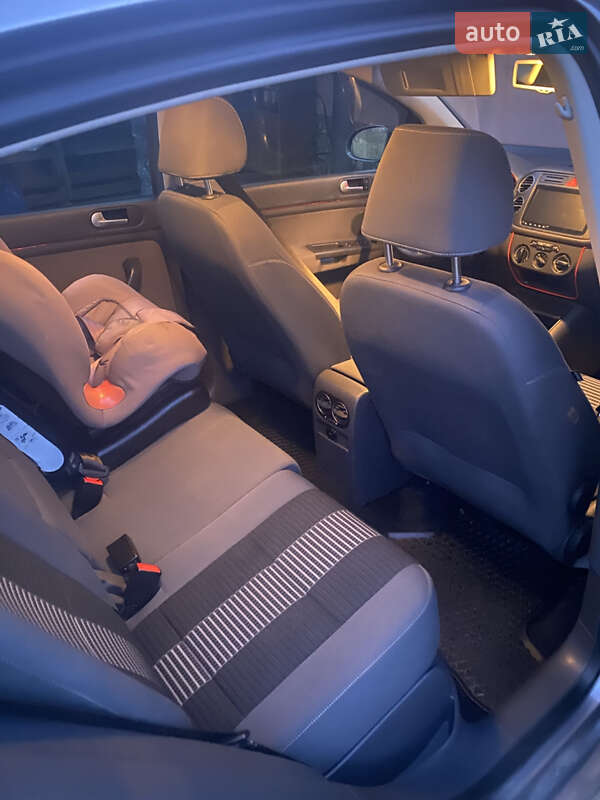 Хетчбек Volkswagen Golf Plus 2008 в Львові