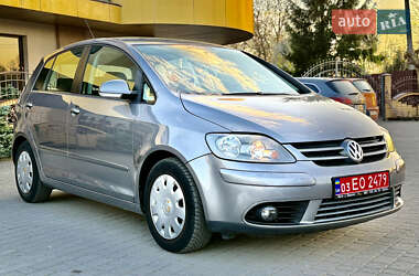 Хэтчбек Volkswagen Golf Plus 2008 в 