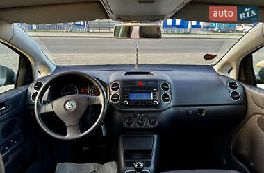 Хэтчбек Volkswagen Golf Plus 2008 в 