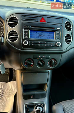 Хэтчбек Volkswagen Golf Plus 2008 в 