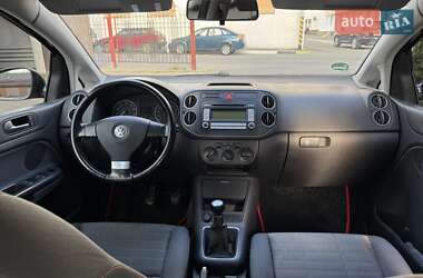 Хетчбек Volkswagen Golf Plus 2006 в 