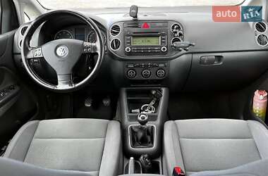 Хетчбек Volkswagen Golf Plus 2005 в 