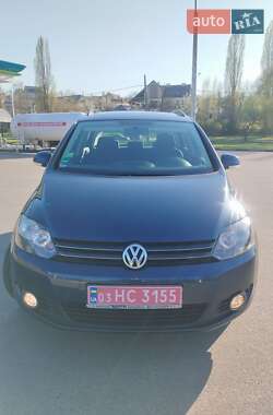 Хетчбек Volkswagen Golf Plus 2009 в 