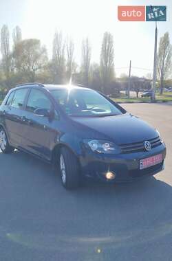 Хетчбек Volkswagen Golf Plus 2009 в 