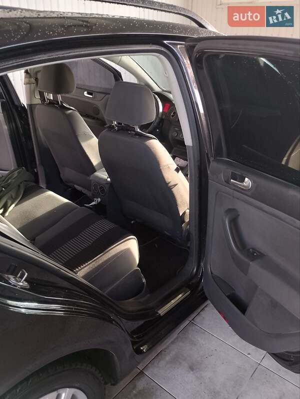 Хетчбек Volkswagen Golf Plus 2008 в Оржиці