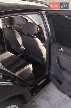 Хетчбек Volkswagen Golf Plus 2008 в 