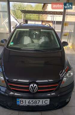 Хетчбек Volkswagen Golf Plus 2008 в 