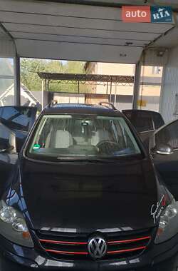 Хетчбек Volkswagen Golf Plus 2008 в 