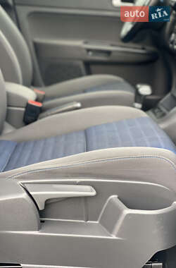 Хетчбек Volkswagen Golf Plus 2008 в 