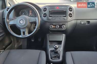 Хетчбек Volkswagen Golf Plus 2009 в 