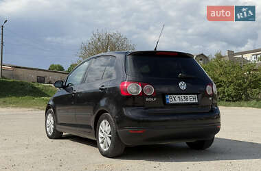 Хэтчбек Volkswagen Golf Plus 2005 в 