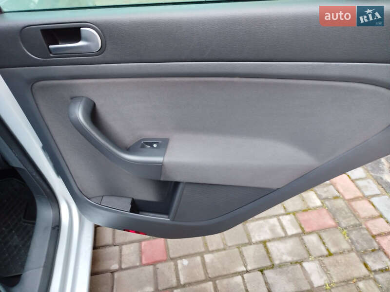 Хетчбек Volkswagen Golf Plus 2008 в Іршаві