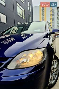 Хэтчбек Volkswagen Golf Plus 2008 в 