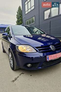 Хэтчбек Volkswagen Golf Plus 2008 в 
