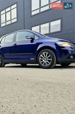 Хэтчбек Volkswagen Golf Plus 2008 в 