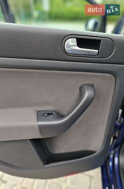 Хэтчбек Volkswagen Golf Plus 2008 в 