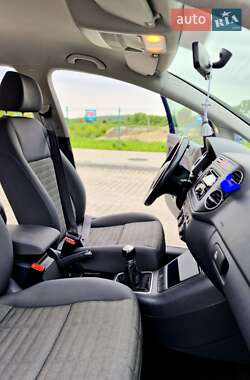 Хэтчбек Volkswagen Golf Plus 2008 в 