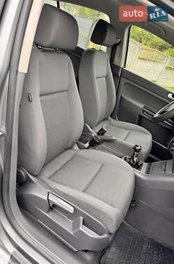 Хетчбек Volkswagen Golf Plus 2005 в 